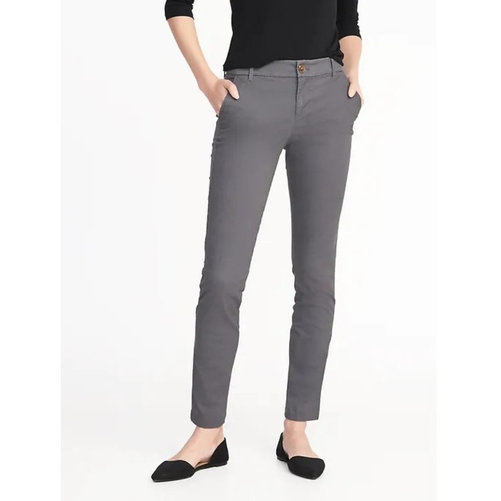Old Navy Mid-Rise Skinny Everyday Khakis 8